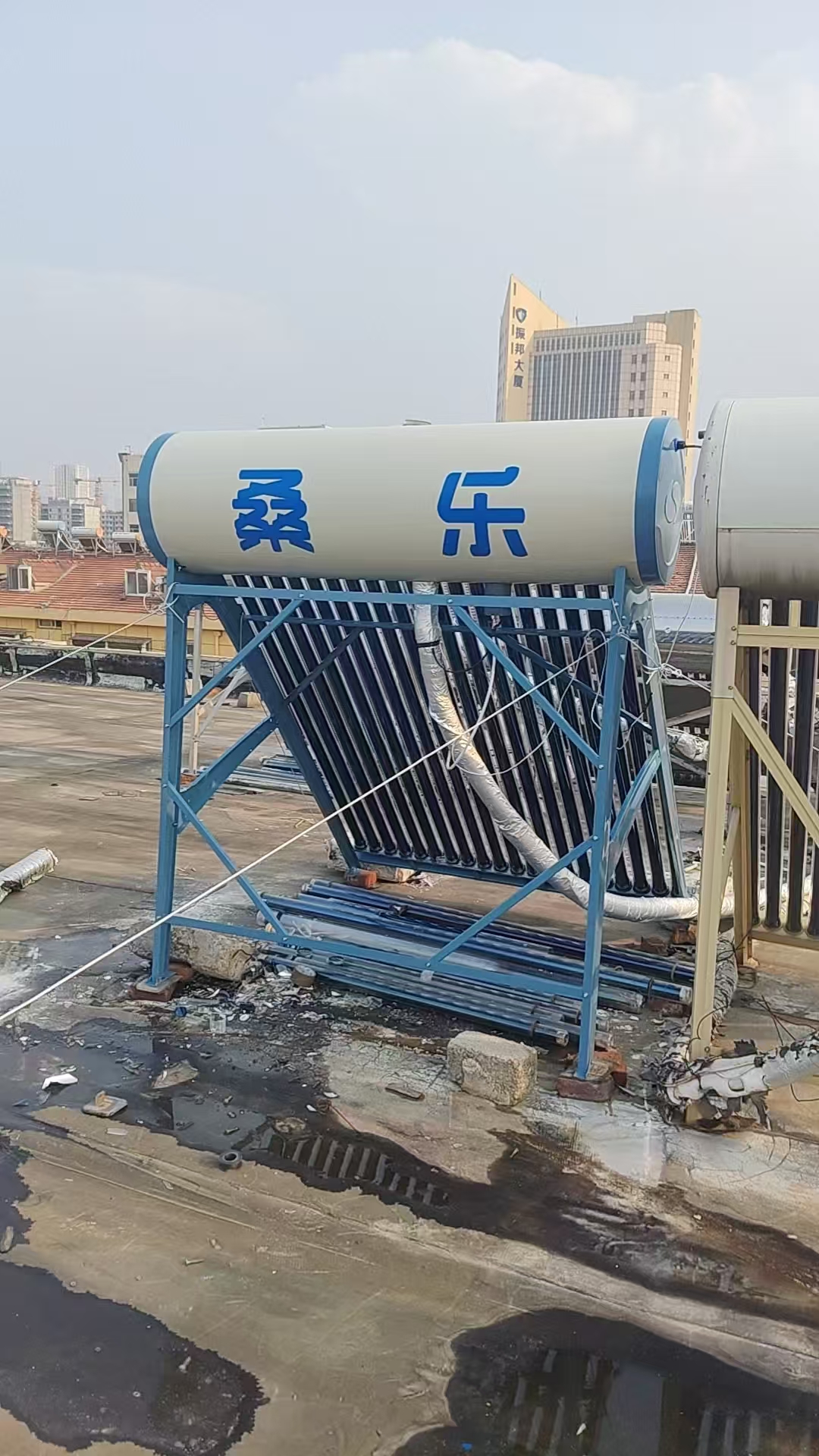 桑乐楼顶式太阳能安装在济南佳宝路